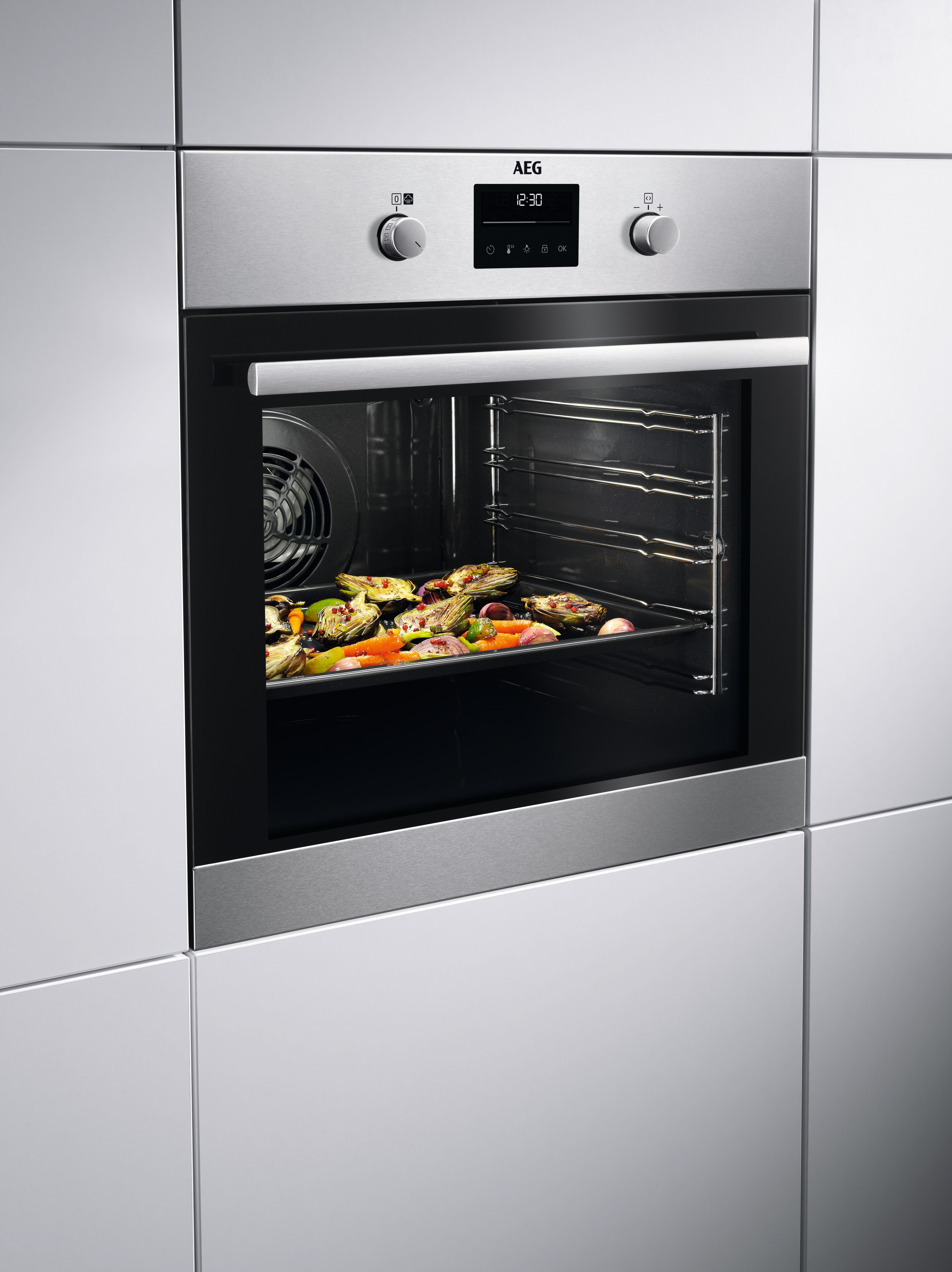 Aeg single on sale oven pyrolytic