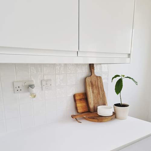 Dreamy Sneak Peak 🤍
>>>>>>>>>>
Finishing touches being made to the kitchen as we wait for the plumber to finish connecting everything up 🤗
.
.
.
.
.
.
.
.
.
.
.
.
.
.
#homerenovation #transformation #interiordesign #homereno #kitchendesign #kitchen #magnetkitchen #tiles #design #style #smallspacedesign #love #ukdesign #uk #nearlydone #beforeandafter #newhome #UKhome #newhomes #renovation #renovationproject #kitchenrenovation #breakfastbar #kitchenisland #trending #kitcheninspo #home #skylight #house #magnet