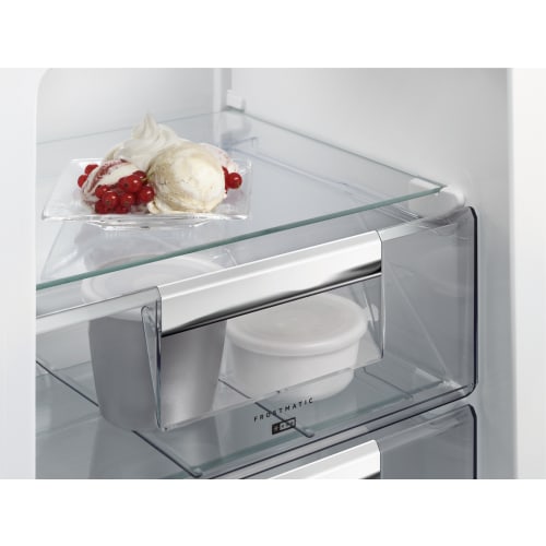 AEG Built in Freezers ABK818E6NC White