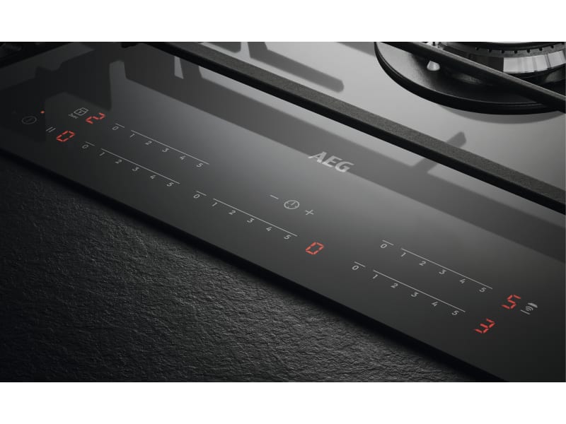 AEG Builtin 90cm TouchSure Gas on Glass Hob HVB95450IB