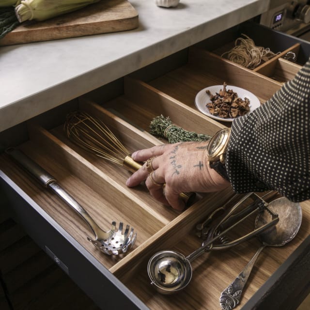 Abmessungen des Küchenspülenschranks