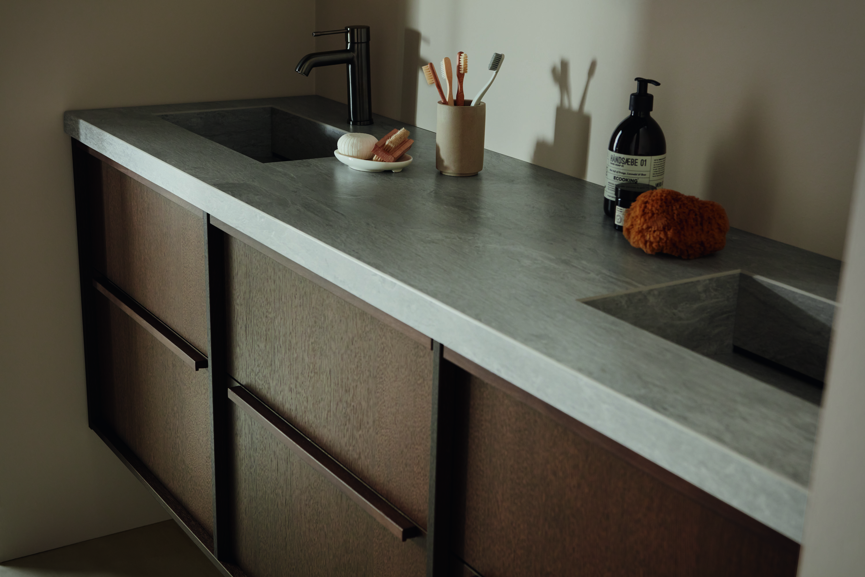 Chocolate 33\, image size:3000x2000